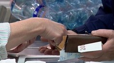 Před Vánoci udělají kapsáři škodu za miliony