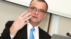Finančníci ocenili Kalouska. Podruhé je MINISTREM FINANCÍ ROKU