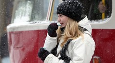 VAROVÁNÍ: V noci se ochladí o 10 stupňů! Do úterý napadne 25 cm! Hrozí ledovka a závěje