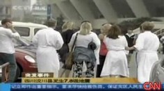 Téměř 10 tisíc mrtvých při zemětřesení v Číně