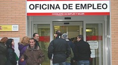 Nezaměstnanost ve Španělsku klesla o 1,8 procenta