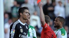 RONALDO VEN! Cristianovi ruply nervy, viděl červenou
