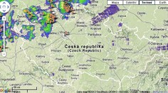 Prudké bouřky decimují Česko! Podívejte se, kde budou nejsilnější