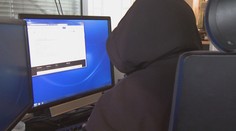 Zneužívali děti na kroužcích. Síť lidí si podle policie dávala tipy přes internet