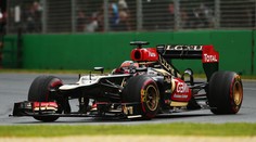 Kvalifikaci na Velkou cenu Malajsie vyhrál Vettel na Red Bullu