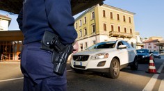 Cesta na dovolenou se komplikuje. Na hranicích Italové zavedli kontroly