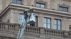 Požár v Národním divadle. Na místo dorazilo 13 jednotek, říká mluvčí pražských hasičů