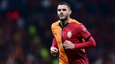 Má fotbalista novou lásku? Prý randí s právničkou, co mu pomáhá s rozvodem