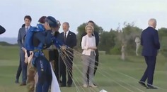 Prezident Biden šokoval na summitu G7. Video obletělo svět