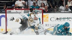 Pastrňák si připsal šťastný gól a Boston opět vyhrál. Vrána má dva body