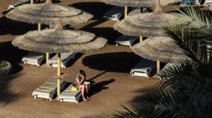 Desítky lidí žalují hotel v Hurghadě kvůli jídlu! Podával syrové kuřecí