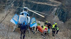 V Prokopském údolí se horolezec zřítil ze skály. Na místo letěl vrtulník