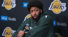 Hvězdní Lakers jsou na pokraji vyřazení, Davis hledá příčiny ve zraněních