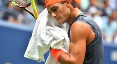 Nadal vzdal kvůli kolenu. O titul si zahraje del Potro a Djokovič!