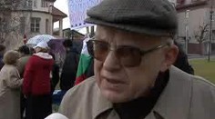 VIDEO: Prahou zněly protesty proti libyjskému trestu smrti pro bulharské ženy