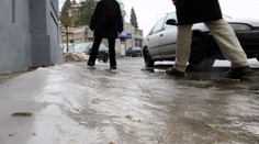 Ledovka znovu udeřila. Ve třech krajích platí výstraha, hrozí vážné problémy