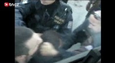 VIDEO: Fanoušci Bohemky tvrdí, že je napadla policie