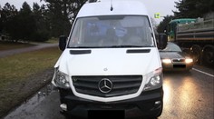 Dodávka ve Žďáru srazila chodce, ten v nemocnici zemřel. Policie hledá svědky