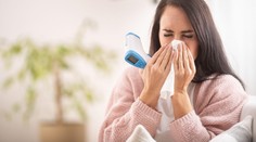 Dlouhý covid může provázet mnoho příznaků. Studie jich odhalila až 115