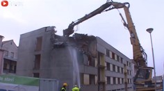První demolice paneláku v ČR! Vydržel 30 let