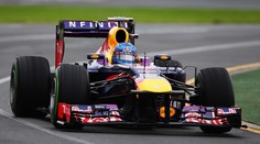 Nic nového! Vettel má pole position, poradil si i s odkladem