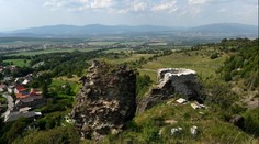 Nález připomněl chmurnou historii hradu. Byl vypálen, předtím sloužil jako vězení