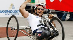 O nohy už přišel, teď mu hrozí ztráta zraku. Zanardi ale stále bojuje
