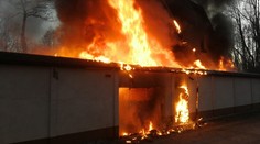 Mohutné plameny zničily rodinný dům, škoda je pět miliónů korun