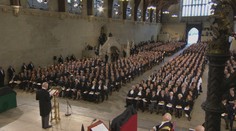 Alžběta II. nám byla příkladem. Král Karel III. přijal kondolence od britských zákonodárců