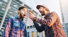 Obří náhoda. Dva lidé si koupili tiket ve stejném obchodě, oba trefili jackpot