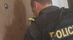 Přišel seniorce jen opravit dveře, nakonec jí zachránil život