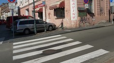 Školačku (15) srazilo na přechodu v České Lípě auto, řidiče hledá policie