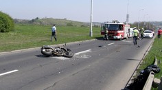 Na jihu Čech zemřel po srážce s autem mladý motorkář