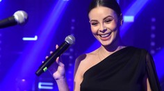 VIDEO: Šestý měsíc těhotenství? Monika Bagárová řádila na plese