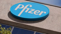 Pfizer testuje tablety proti covidu. Mají zamezit rozmnožování viru