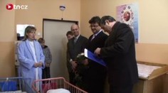 První miminko Vysočiny dostalo řetízek a deset tisíc