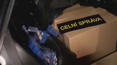 Žena pašovala do Česka pět set kartónů nekolkovaných cigaret