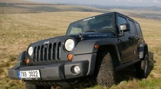 Jeep Wrangler Rubicon s country kloboukem