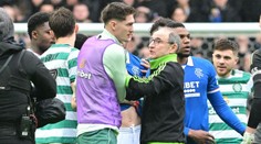 Emoce v glasgowském derby. Ve strkanici byl aktivní i Čvančara