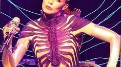 Kylie Minogue si šla užívat do centra Prahy!