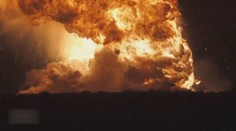 Muskova raketa selhala ještě před startem. Video zachytilo obrovskou explozi