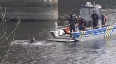 Do slapské přehrady spadl náklaďák. Na místě zasahovali potápěči, řidič nepřežil
