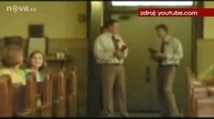 K oltáři přitančila nevěsta, ženich i družičky