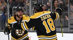 To byl válec! Pastrňák a Zacha proměnili zápas proti Torontu v českou show