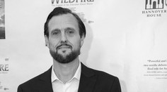 Zemřel herec Samuel French, bylo mu teprve 45 let. Hrál i po boku DiCapria