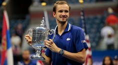 Djokovič na čtvrtý grandslam v roce nedosáhl. S Medveděvem neuhrál ani set
