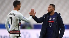 Mbappé si splnil sen. S Ronaldem a bundou Realu pózoval už jako dítě