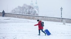 Česko zasáhnou kruté mrazy. Po teplém podzimu přichází sníh a vichr