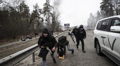 Video pro otrlé. Rusové mají pálit po civilistech. V Irpini střela zasáhla most s lidmi