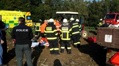 Chlapci při sklizni amputoval stroj nohu! Policie stíhá jeho dědečka
